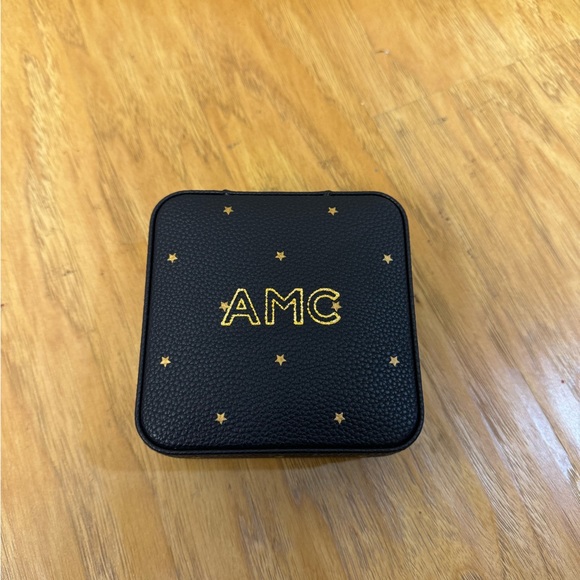 🚨MAKE AN OFFER🚨 Mark and Graham AMC Monogrammed Small Travel Jewelry Case - Picture 5 of 13